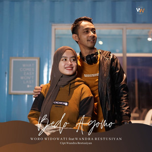 Download Lagu Woro Widowati, Wandra Restusiyan - Bedo Agomo MP3 Download Lagu Woro Widowati, Wandra Restusiyan - Bedo Agomo MP3