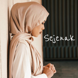 Download Lagu Roro Aulia - Sejenak MP3 Download Lagu Roro Aulia - Sejenak MP3